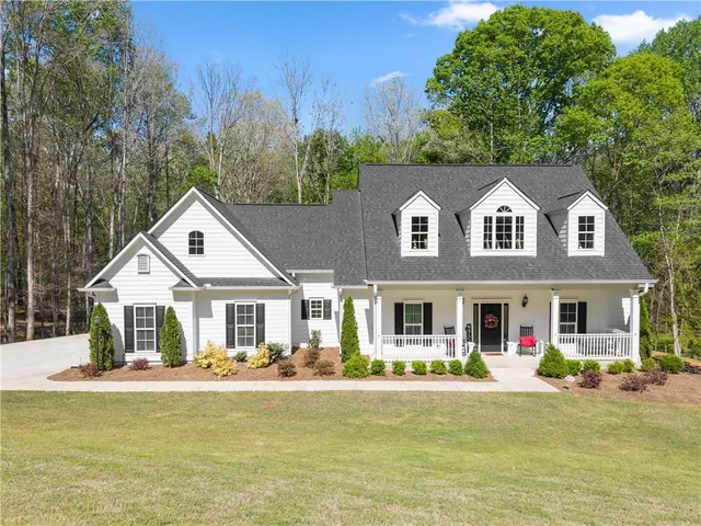 Popular Eagle Trace Real Estate