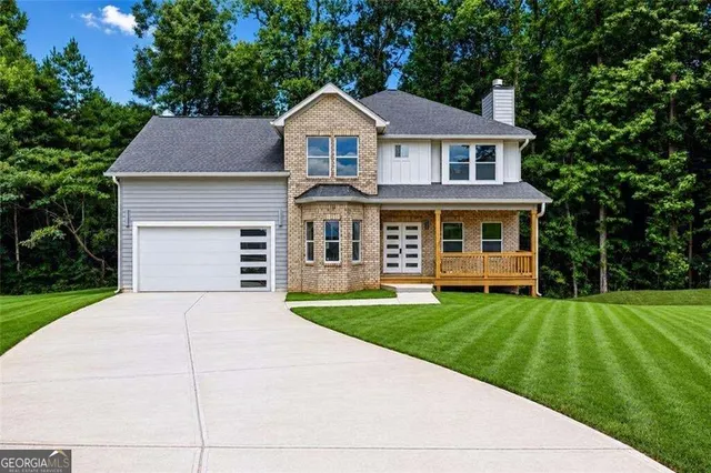 Cheap PEACHTREE GLEN Real Estate