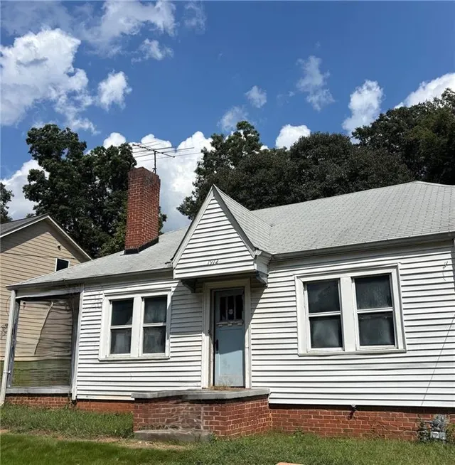 Popular Heights Manor Real Estate