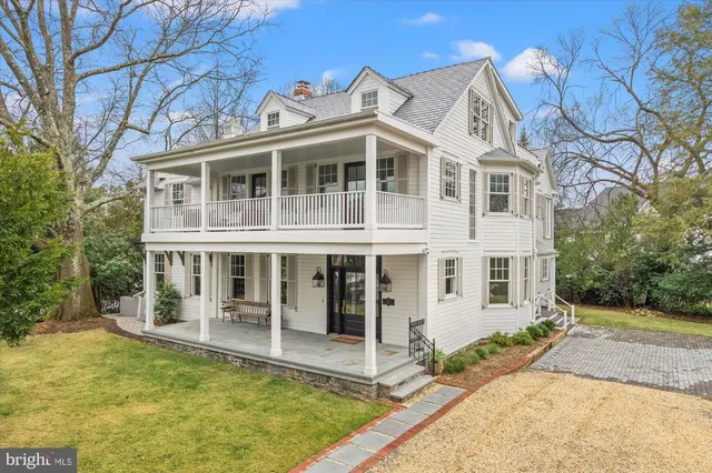 Popular Arlington Real Estate