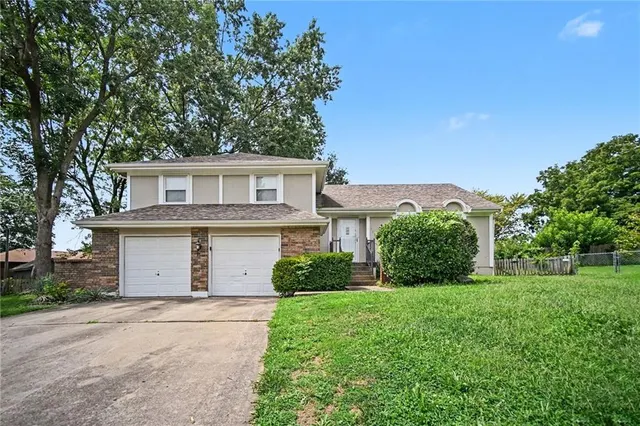 Popular Fairview Place Real Estate