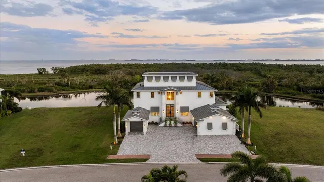 Expensive LEGENDS BAY Real Estate