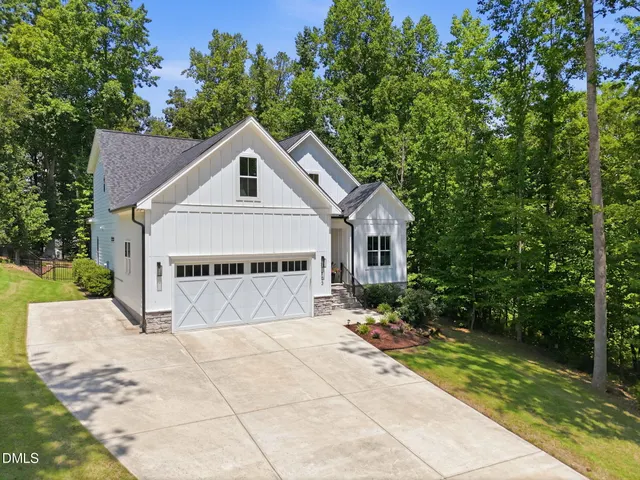 Popular East Woods of Patterson Real Estate