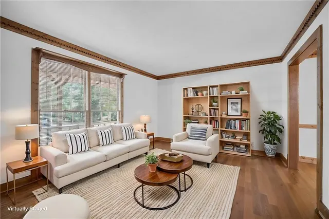Popular Deerfield Commons Real Estate