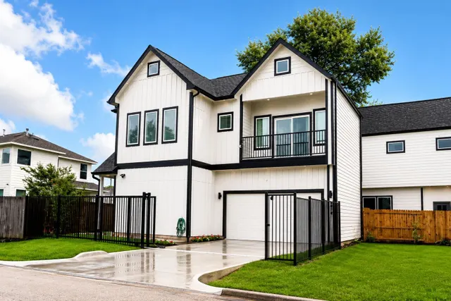 Popular Paris ward Homes Real Estate