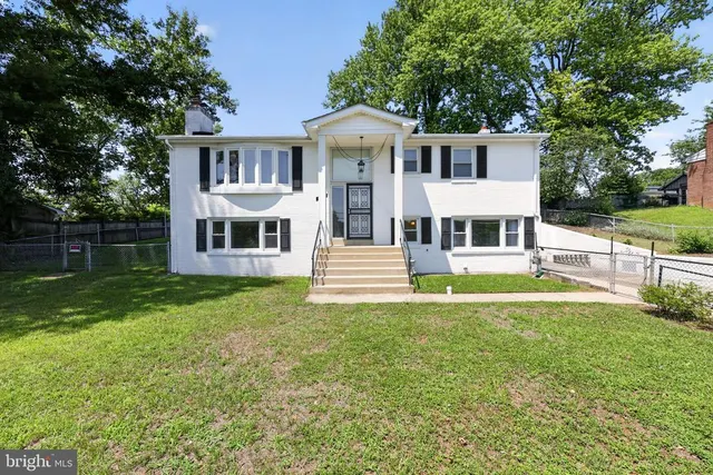 Popular Brooke Jane Manor Real Estate