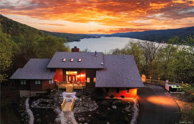 120 Edgemere Avenue, Greenwood Lake NY 10925