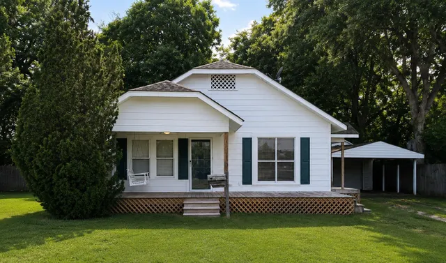 Popular First Hillyer Add Real Estate