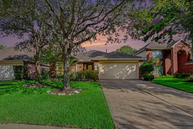 Popular Cinco West At Seven Meadows Real Estate