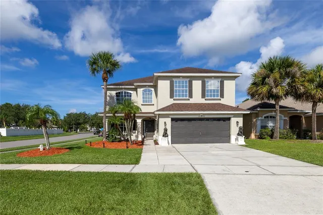 Popular HIDDEN LAKES PH 01 Real Estate