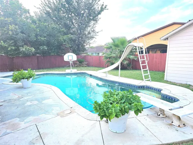Popular Scarsdale Sec 02 Real Estate