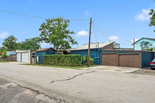 Popular Bacliff Real Estate