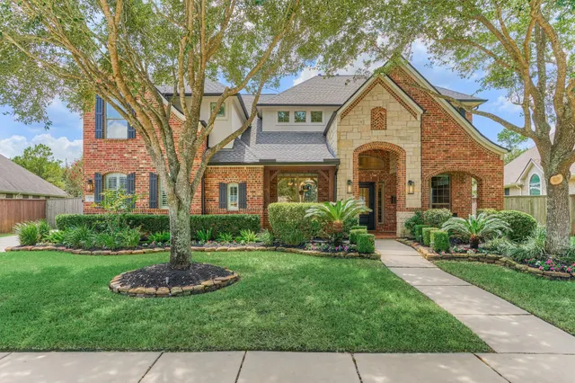 Popular Fall Crk Sec Real Estate