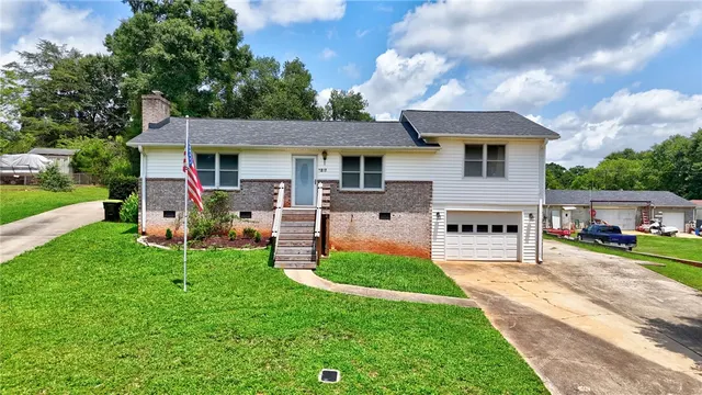 Popular Bentwood Iii Real Estate