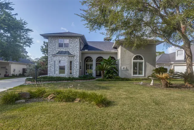 Popular Bentwater 36 Real Estate
