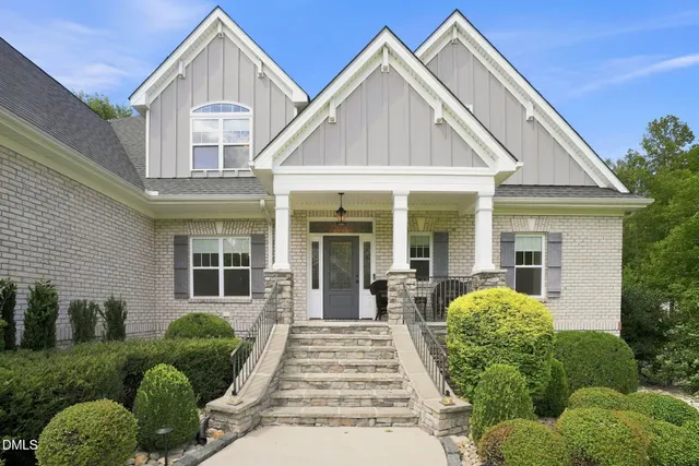 Popular West Hampton Real Estate