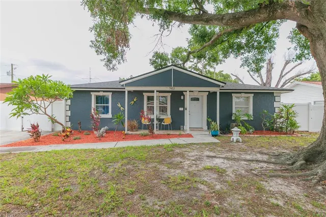 Popular WINSTON PARK UNIT 2 Real Estate