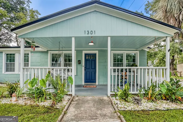 Popular Live Oak Real Estate