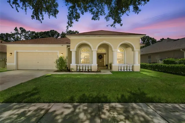 Popular LUMSDEN POINTE PHASE 1 Real Estate