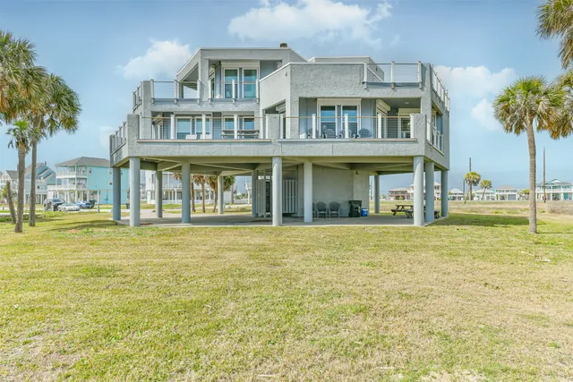 Popular Indian Beach Real Estate