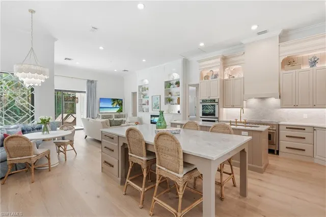 Popular WILSHIRE LAKES Real Estate