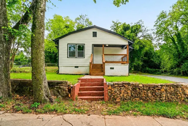 Popular G N WOODS SUB Real Estate
