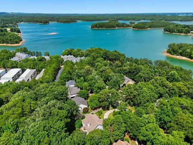 Popular Habersham Pointe Real Estate