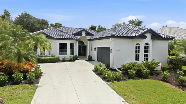 Expensive UNIVERSITY PARK COUNTRY CLUB Real Estate