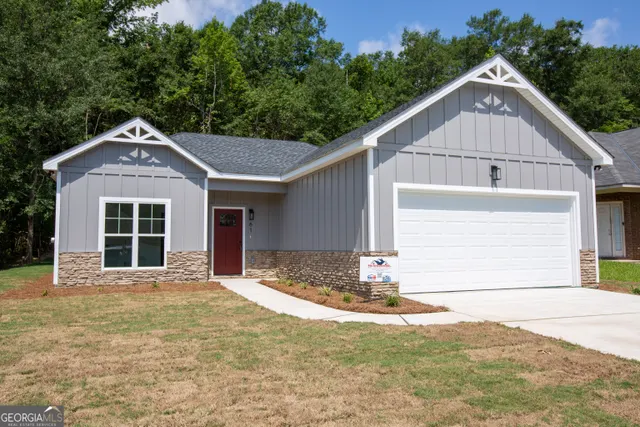 Popular Pierce Crossing Real Estate