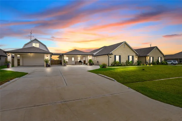 Popular Pedregal Sec 3 Real Estate