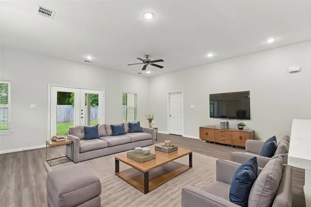 Expensive Heather Glen Sec 02 Real Estate