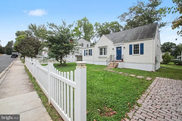 Cheap Westmore Real Estate