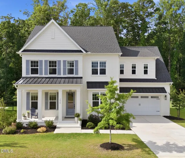 Popular Autumnwood North Real Estate