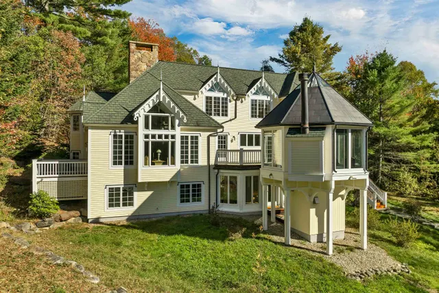 Popular Waterville Valley Real Estate