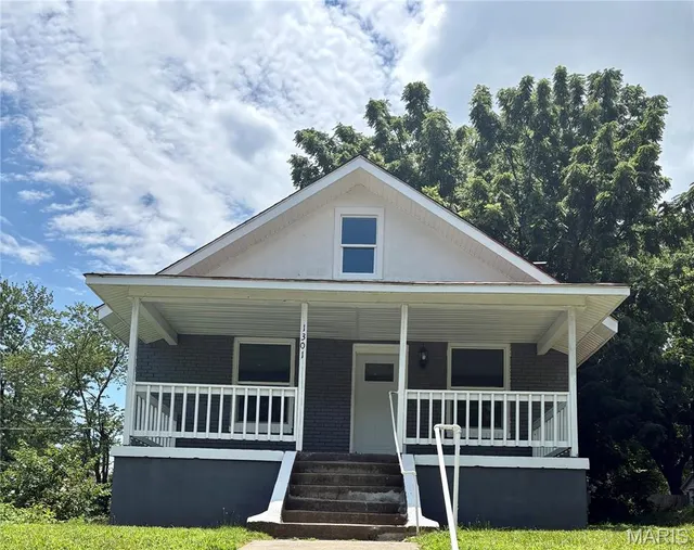 Popular Seabaughs First Add Real Estate