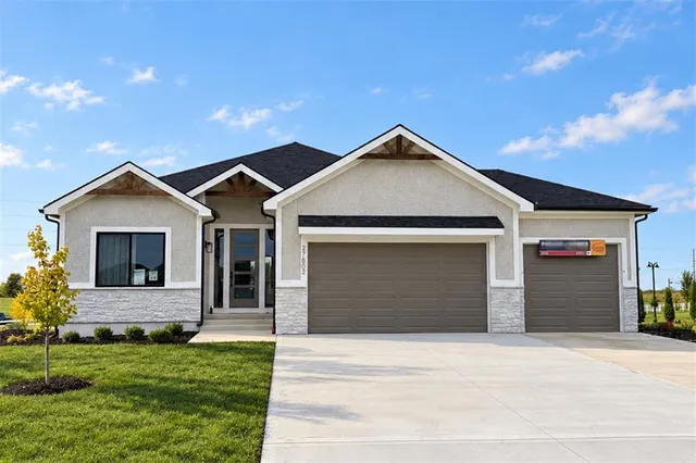 Expensive Foxberry Estates Real Estate