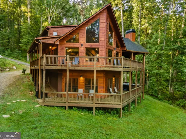 Expensive Highland Forest Real Estate