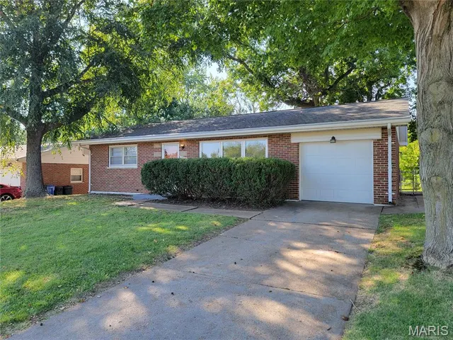 Popular St Michael Hills 3 Real Estate
