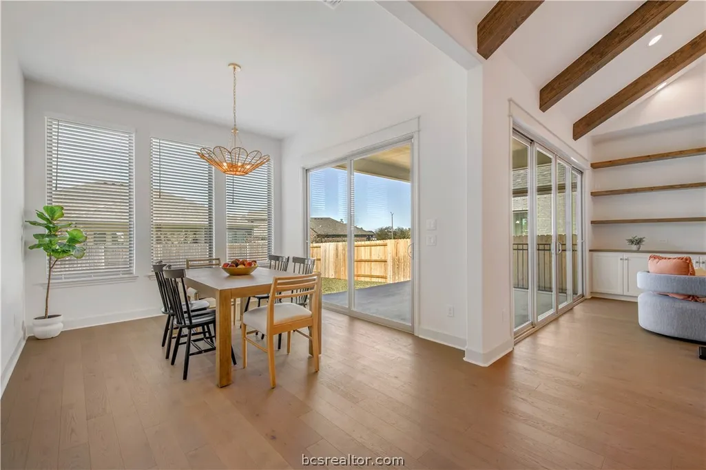 Listing Thumbnail Image 12