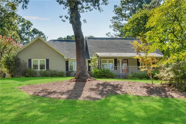 Popular Johnson's Landing Real Estate