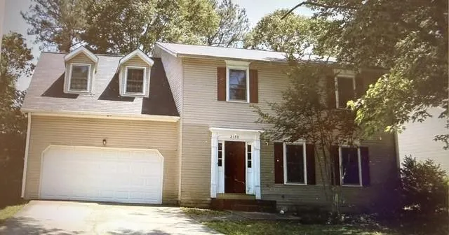 Popular CRESCENT COVE Real Estate