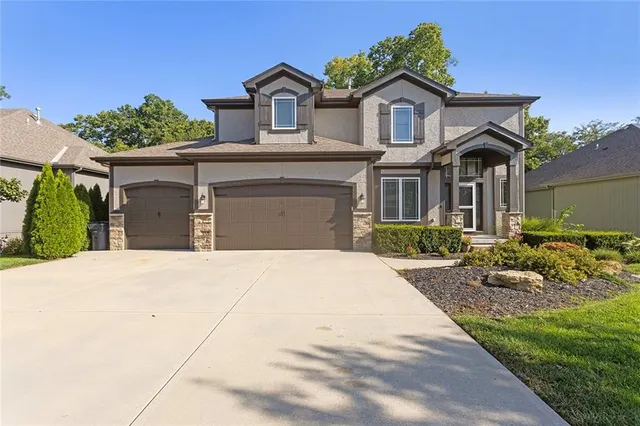 Popular Forest Hills- The Meadows Real Estate