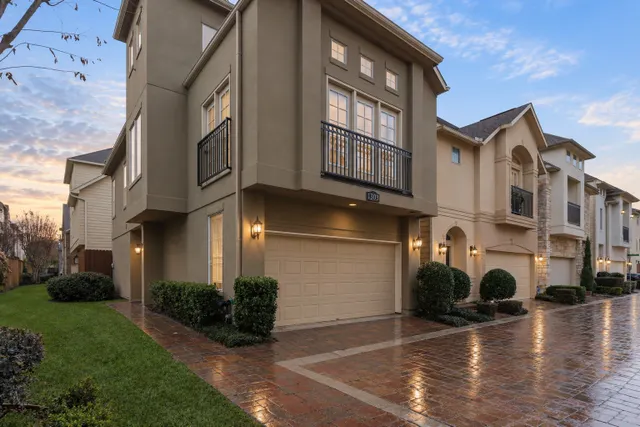 Popular Sherwood Terrace Rep 01 Real Estate