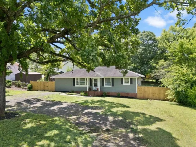 Popular North Hills Real Estate