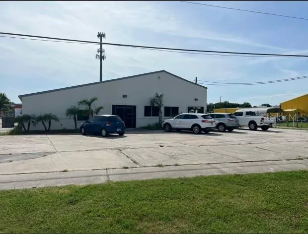 1200 S John Young Pkwy, Kissimmee, FL 34741