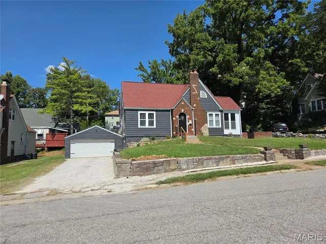 Popular Glenview Park Real Estate