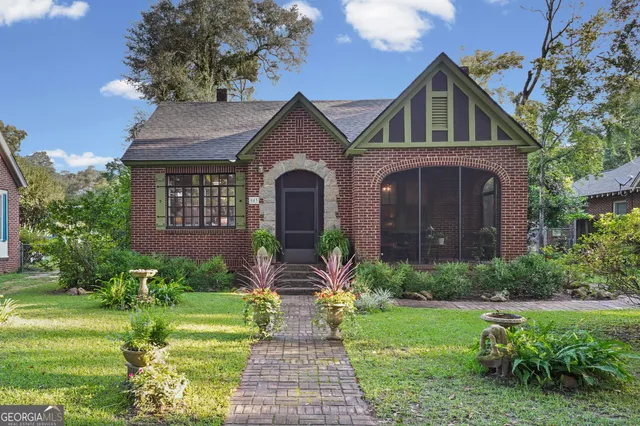 Expensive Palmyra Heights Real Estate