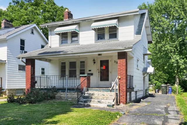 Cheap Hillcrest Real Estate