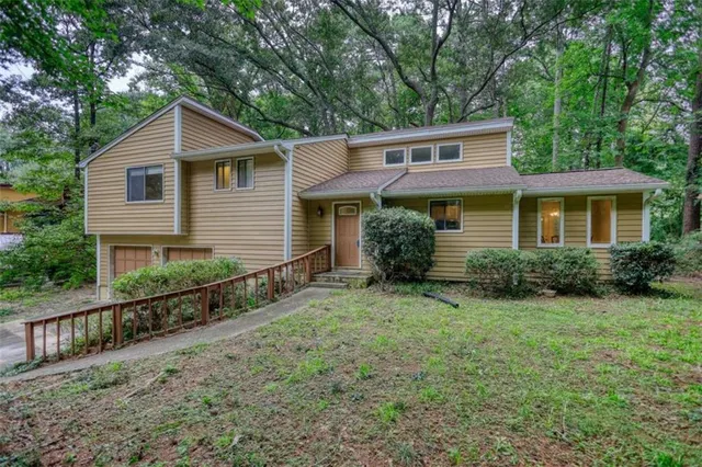 Popular Paces Landing Real Estate