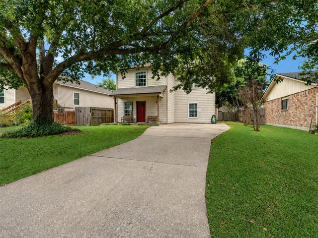 Popular Bacliff Villas Sec 2 Real Estate